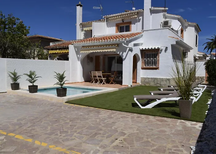 Anacasa Agro Piscina Privada Les Marines Ch3100 Holiday home *